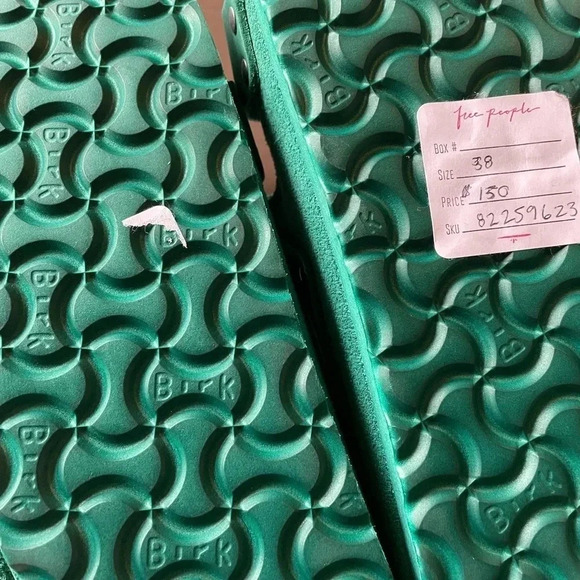 NWOT Birkenstock Uji Nubuck-Suede Sandals Size 38 - Picture 10 of 12